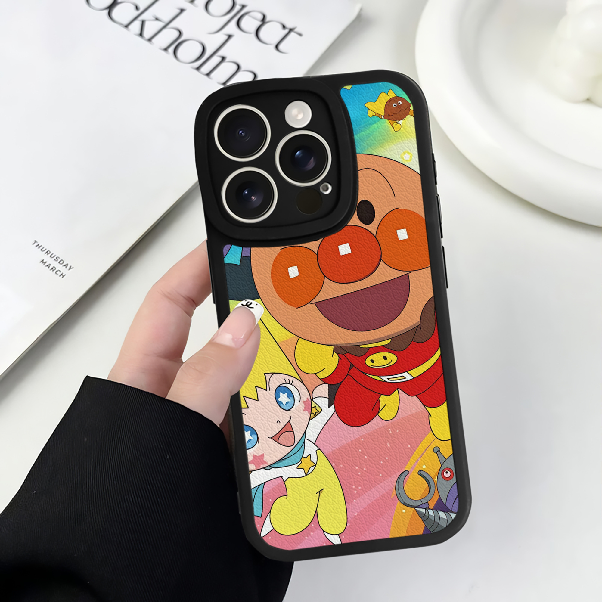 （画像用） アンパンマン Anpanman 【iPhone 16シリーズ対応】シリコンスマホケース（レザー調） 材質：シリコン